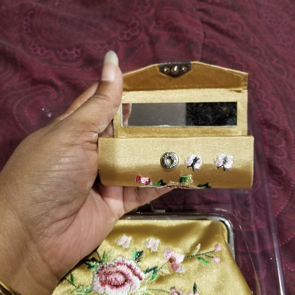 PURSE with compact mirror, lipstick holder… - Picture 6 of 11